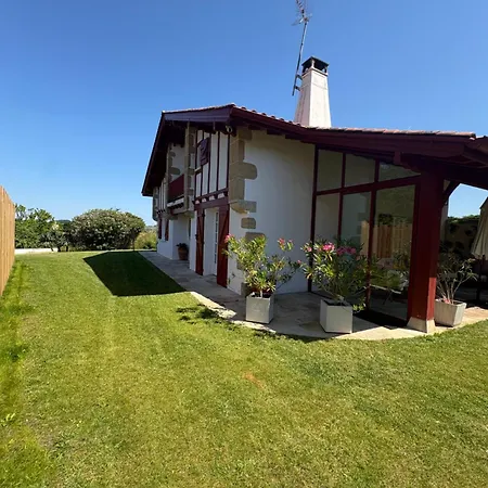 Les Hortensias Bed & Breakfast