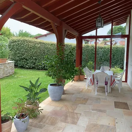 Les Hortensias Bed & Breakfast Arcangues